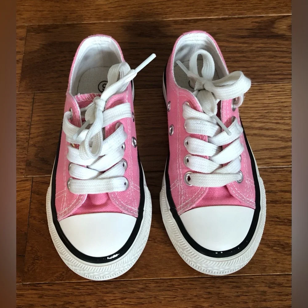 Hill Country Kids (HCK) Pink Canvas Sneakers- fit like a 10T